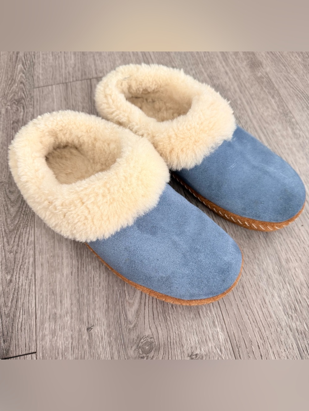 LL Bean Squam Lake Wicked Good Blue Suede Shearling Lined Slipper Women's size 8